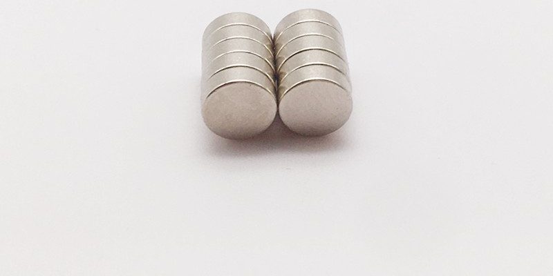 A033釹鐵硼圓形磁鐵N35 D6*2